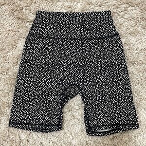 BuffBunny Legacy biker shorts in Bossy print